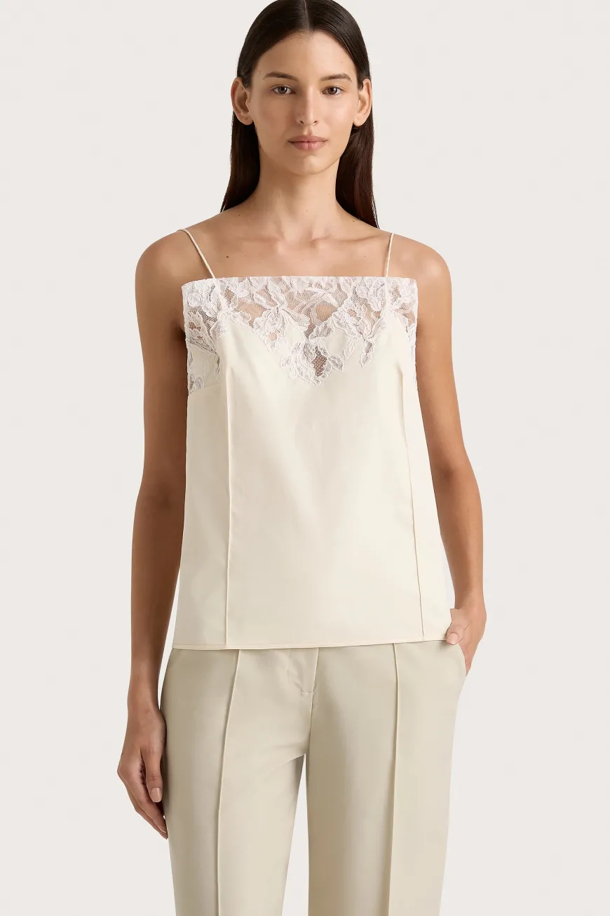 Etienne Top Off White