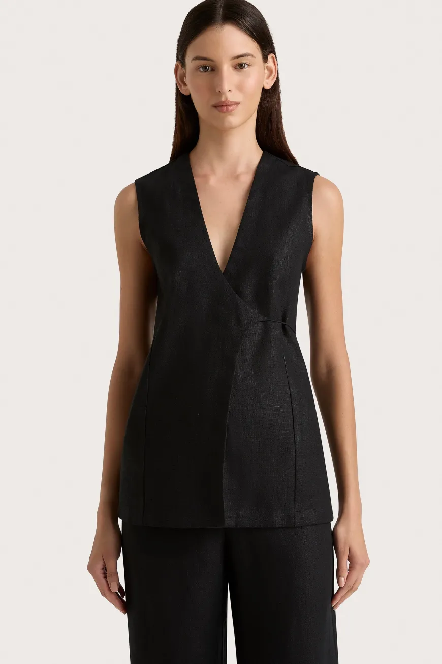Lulea Wrap Vest Black