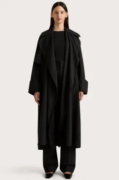 Odin Coat Black